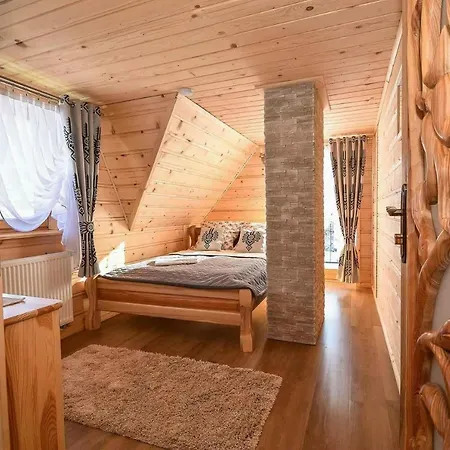Tatrzanskie Chalet *